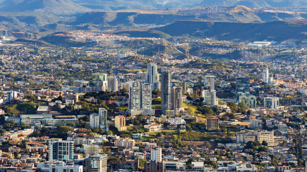 Honduras y las comparaciones con el «Plan Venezuela» Honduras y las comparaciones con el «Plan Venezuela»