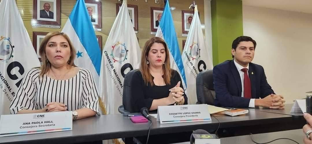 Honduras enfrenta turbulencia política por denuncias de fraude electoral Honduras enfrenta turbulencia política por denuncias de fraude electoral
