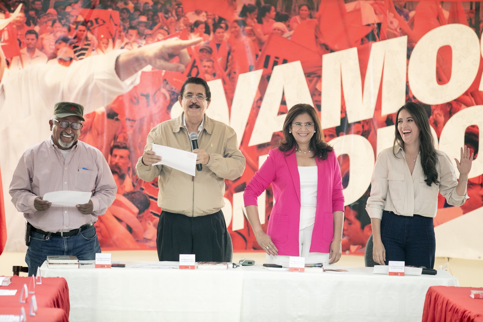 Empresarios hondureños alertan sobre el deterioro económico durante gobierno de LIBRE Empresarios hondureños alertan sobre el deterioro económico durante gobierno de LIBRE