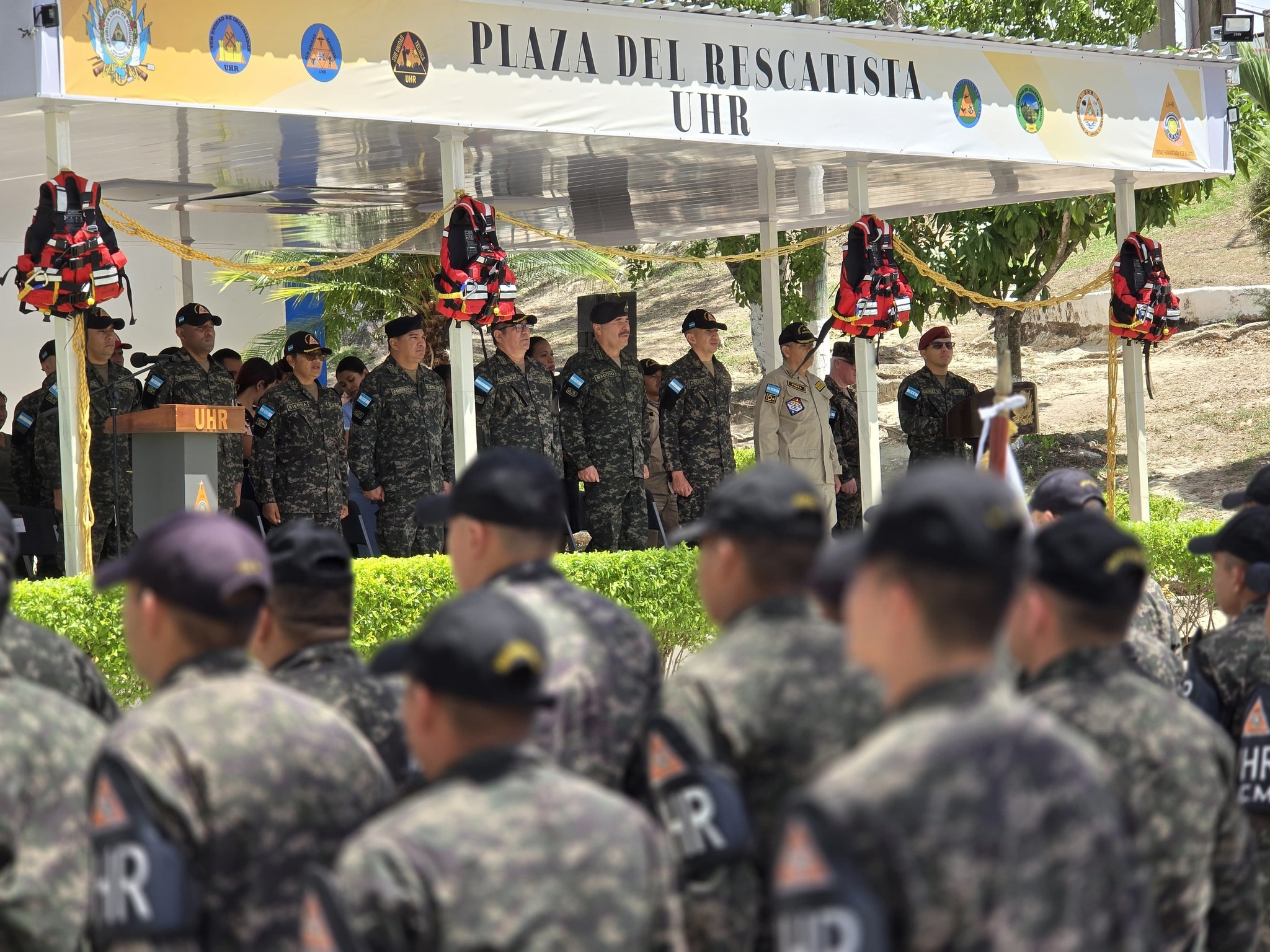 Aumentos Salariales a Generales Hondureños: ¿Alarma por Imparcialidad Militar?