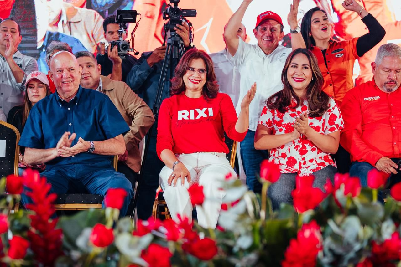 Rixi Moncada: ¿Por qué caen sus encuestas por el discurso económico? Rixi Moncada: ¿Por qué caen sus encuestas por el discurso económico?